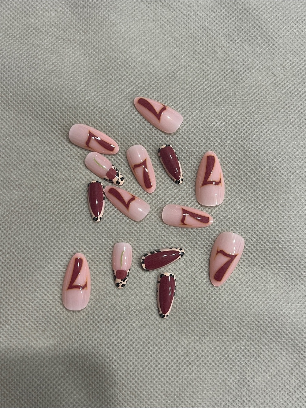 Chic Pink & Burgundy Press-On Nail Set Lucky 7s